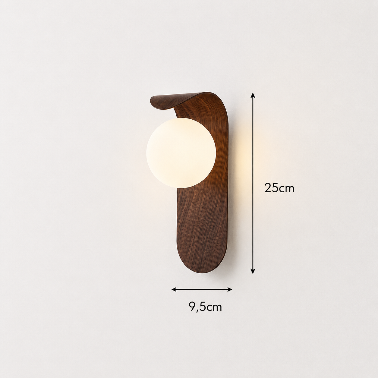 Luna | Modern wooden wall light