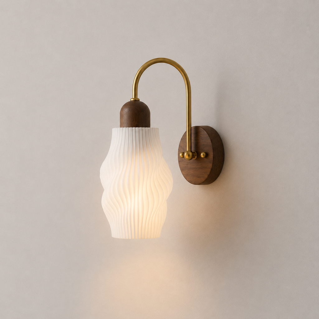 Dana | Vintage & walnut wall light