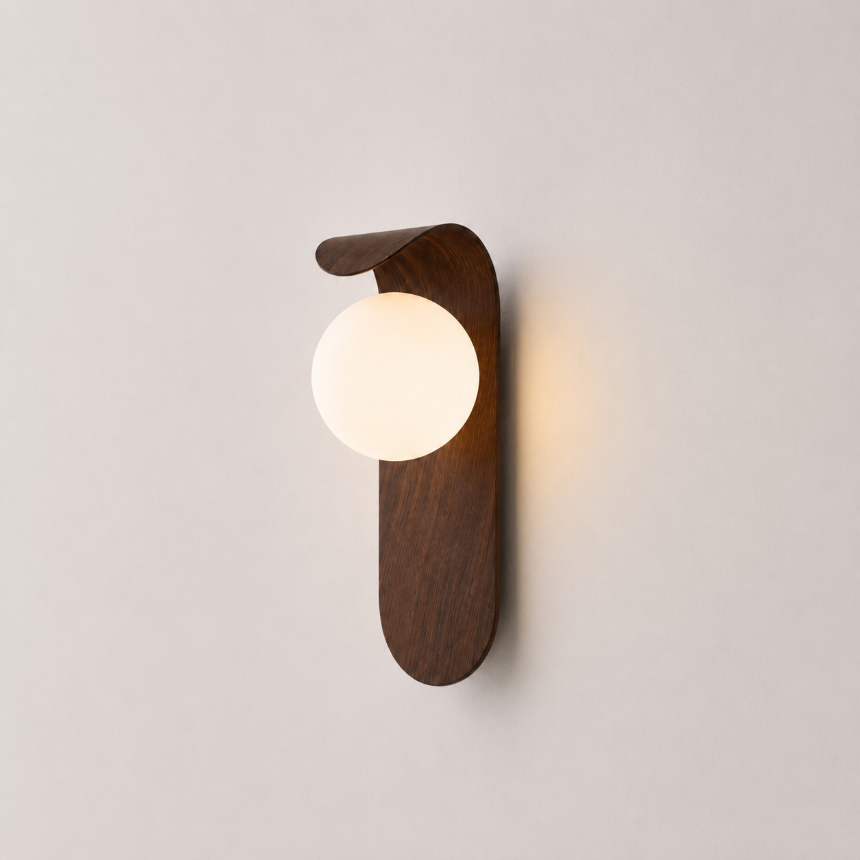Luna | Modern wooden wall light